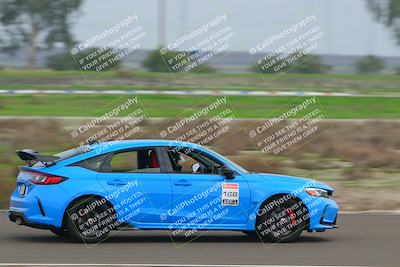 media/Dec-19-2025-Lucky Dog Racing (Fri) [[3b7b1b5fc8]]/Beginner/Session 4 Turn 2 3 Speed Pan/